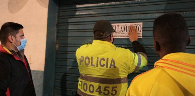 54 comparendos en fiesta clandestina y sellamiento a establecimientos en noche operativa en Los Mártires