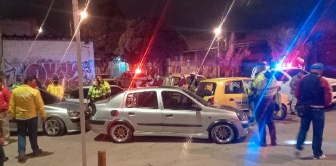 Nueve vehículos y tres motocicletas inmovilizados en piques ilegales en el barrio El Listón de la localidad de Los Mártires
